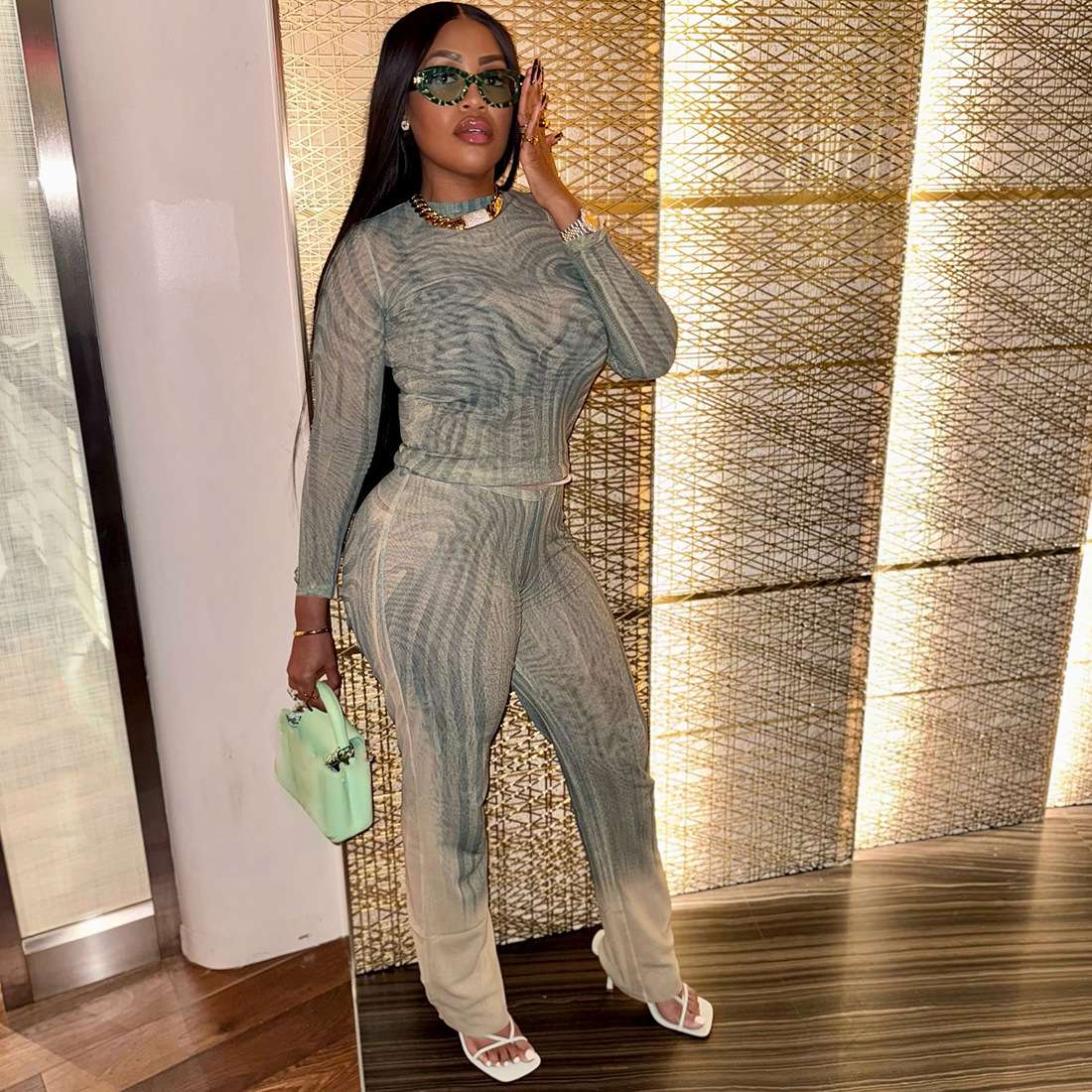 Patterned Loungewear Set image 3