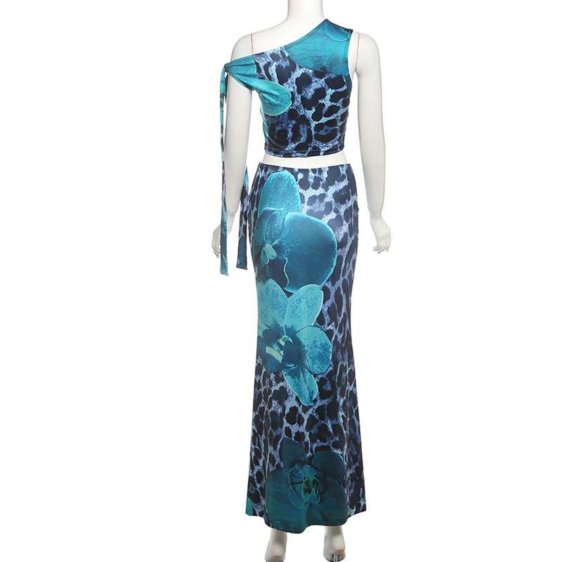 Two-Piece Set with Floral and Animal Print image 3