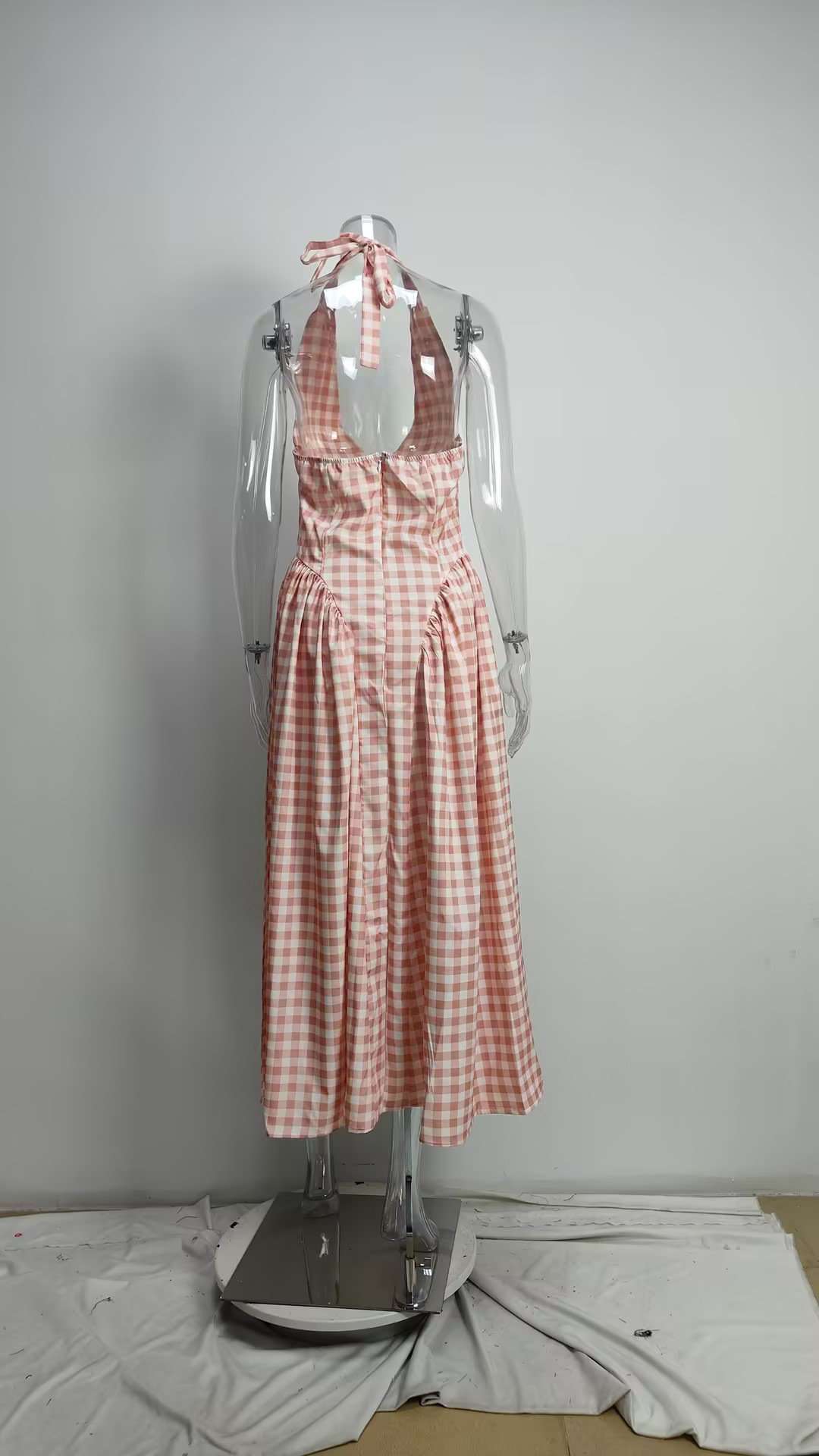V-Neck Gingham Maxi Dress image 4
