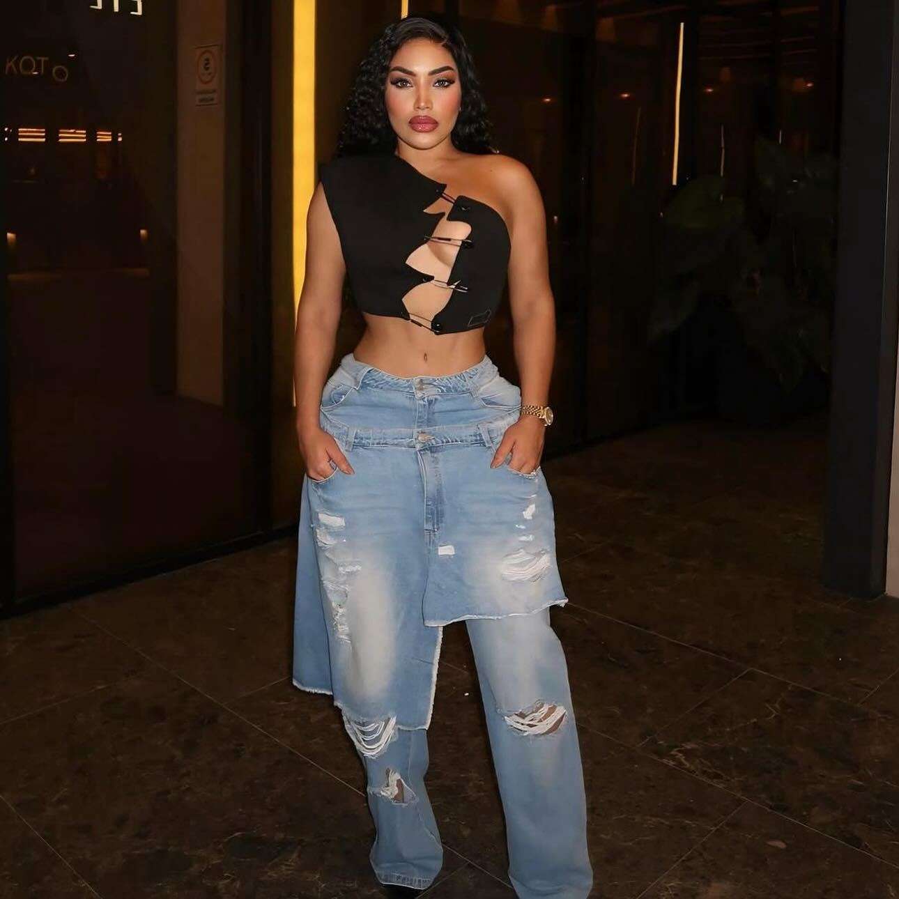 Distressed Wide-Leg High-Waisted Jeans - S, Blue image