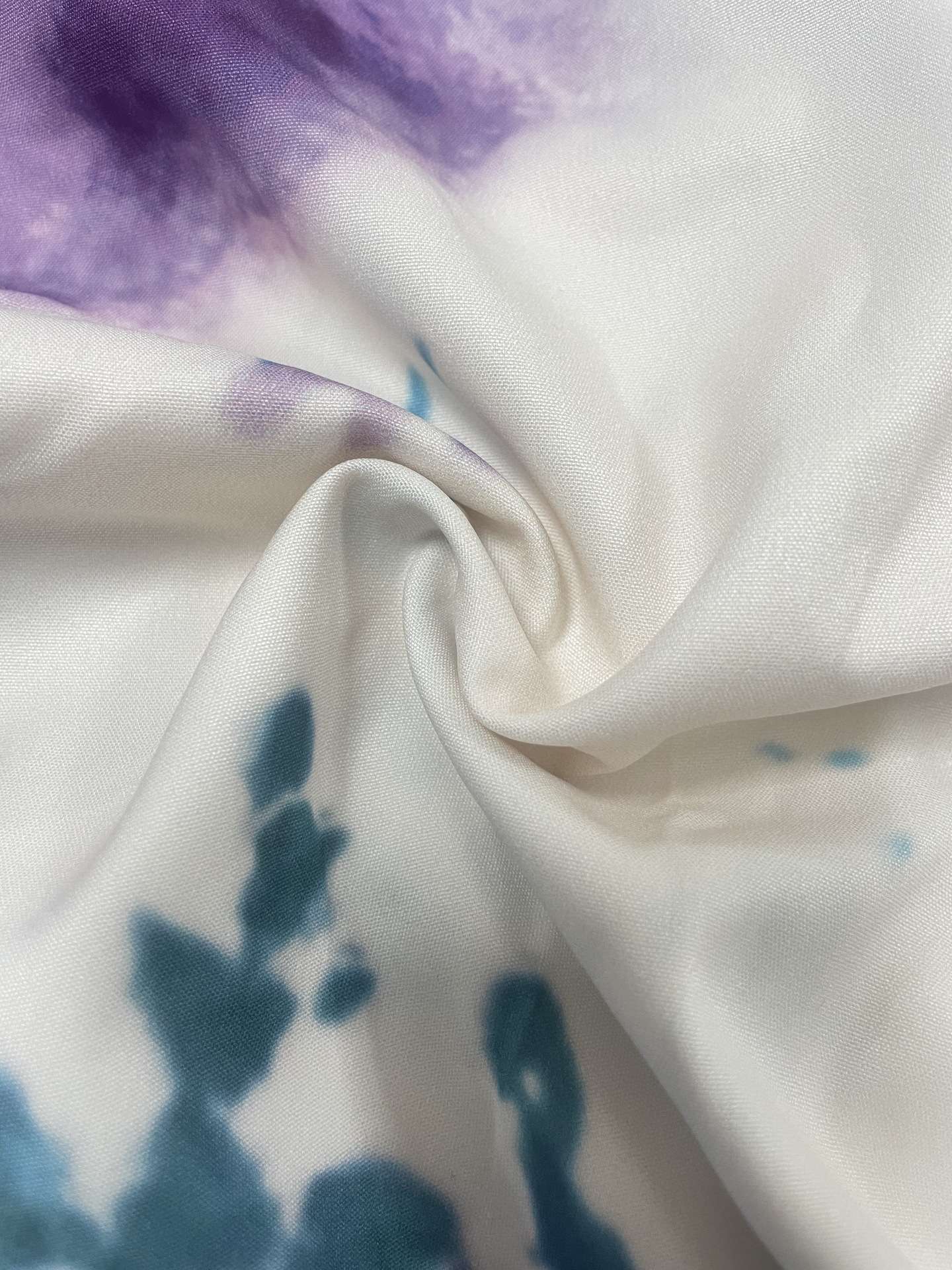 Floral-Wrap Dress with Puffed Sleeves image 2