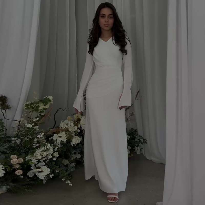 Elegant Runway Maxi Dress - L, White image