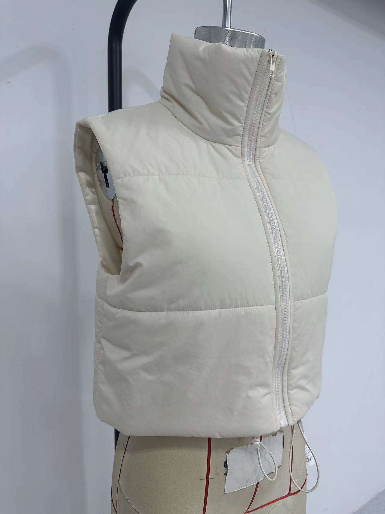 Padded Sleeveless Vest image 7