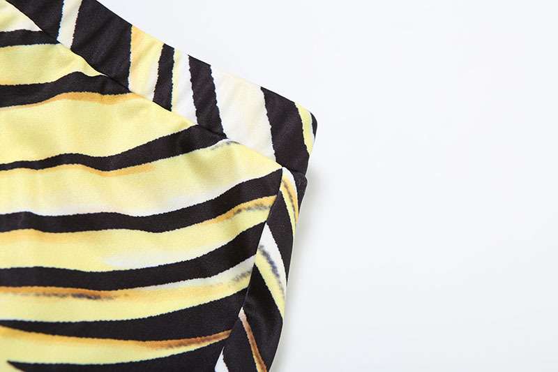 Psychedelic Pattern Top & Shorts Set image 2