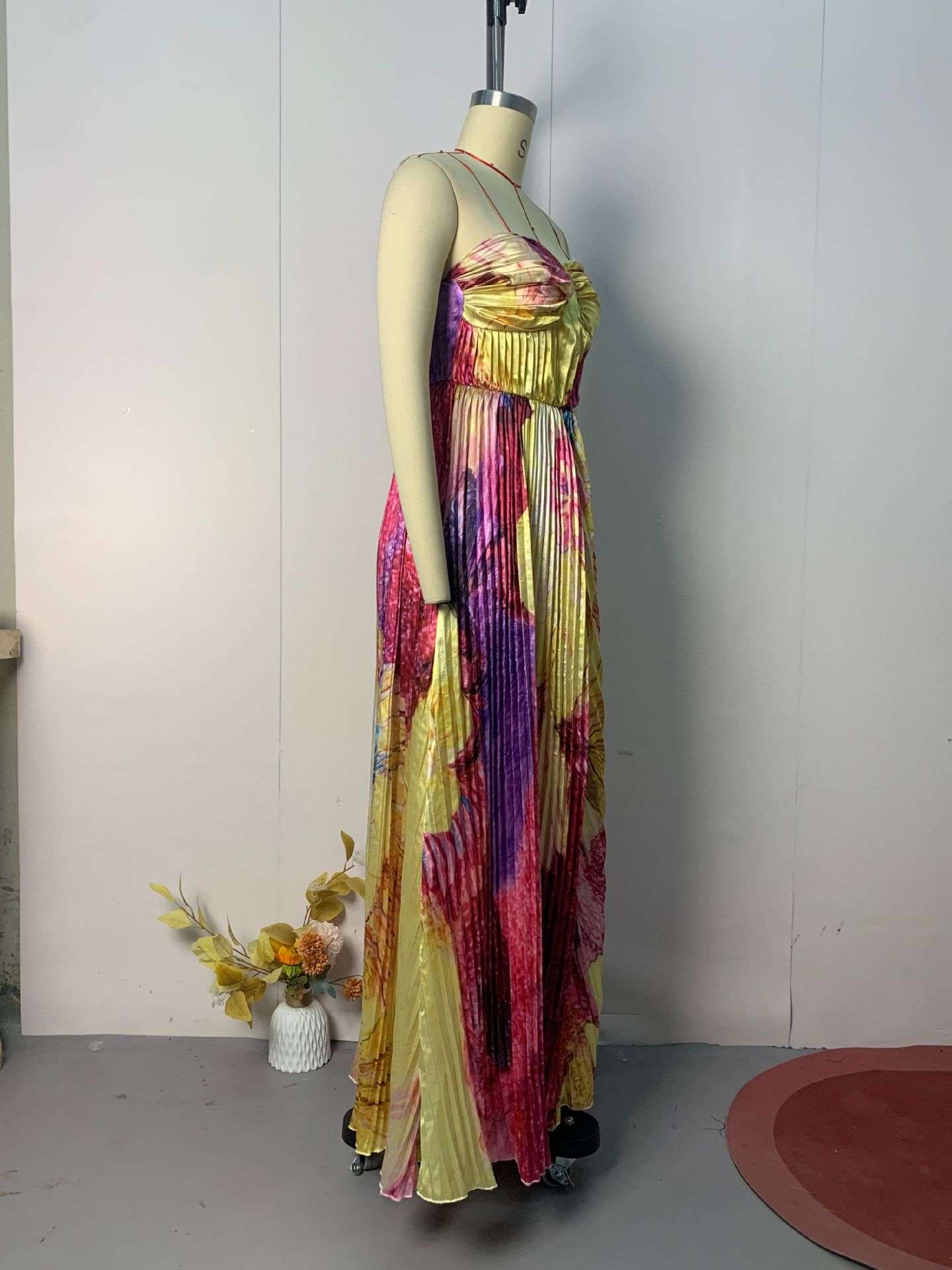 Vibrant Abstract Print Strapless Maxi Dress image 8