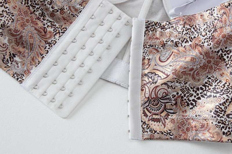 Elegant Paisley Print Top image 6