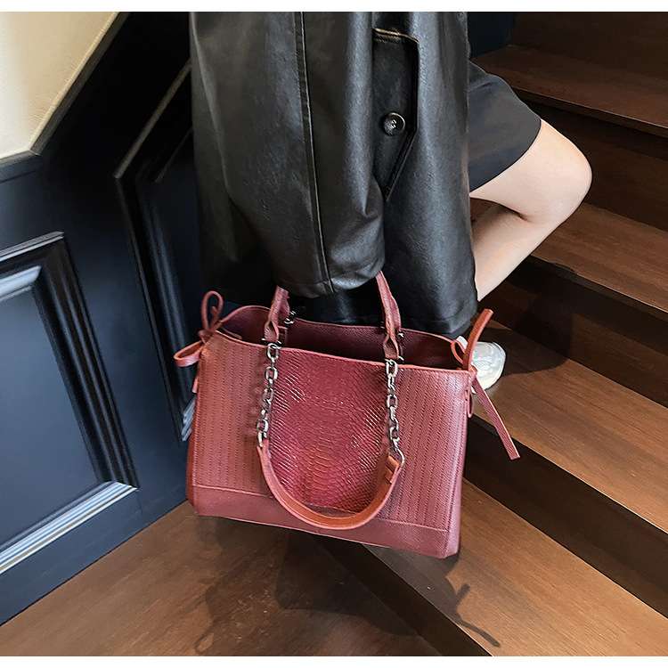 Textured Tote Bag with Chain Handle image 0