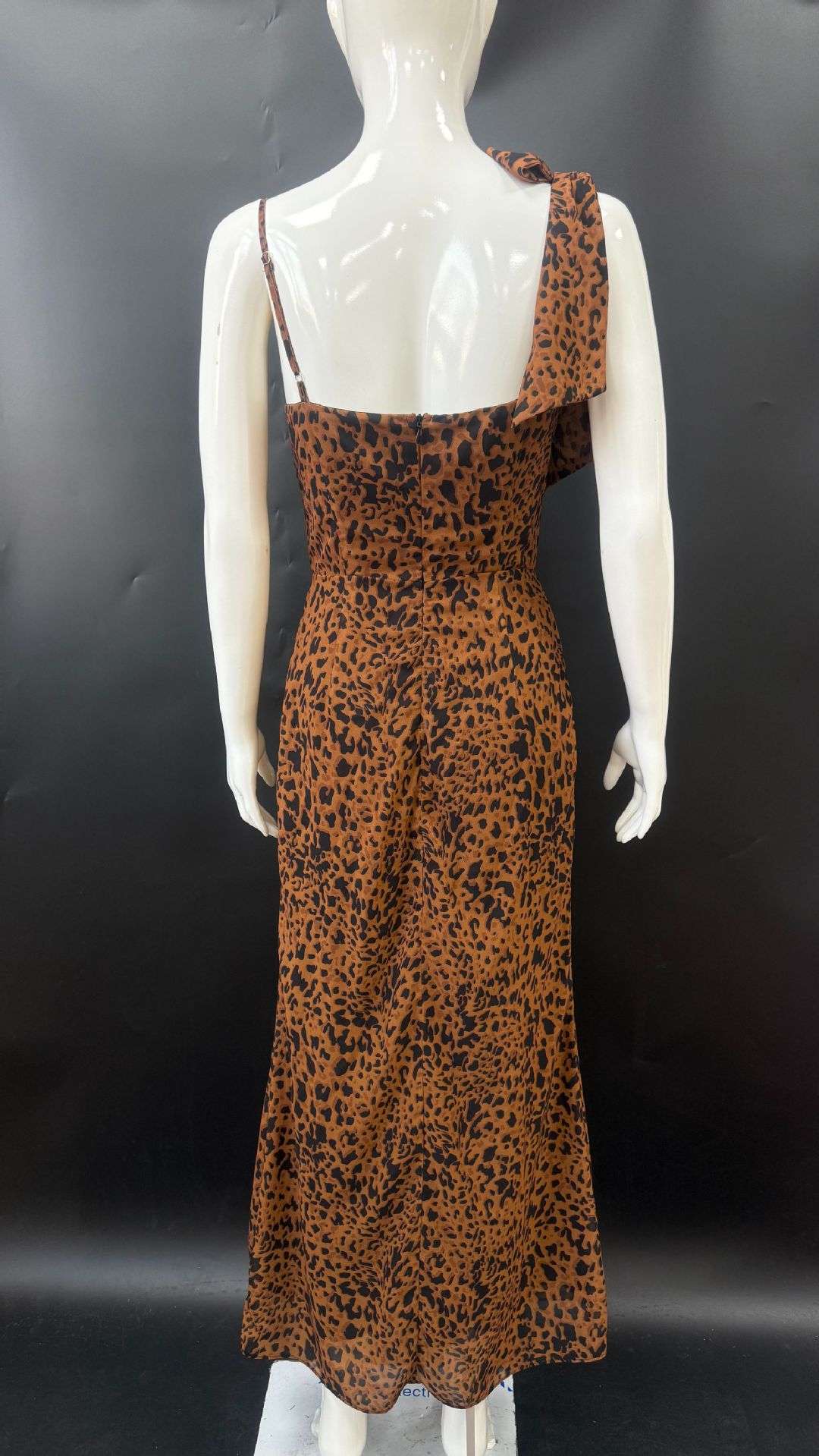 One-Shoulder Leopard Maxi Dress image 4