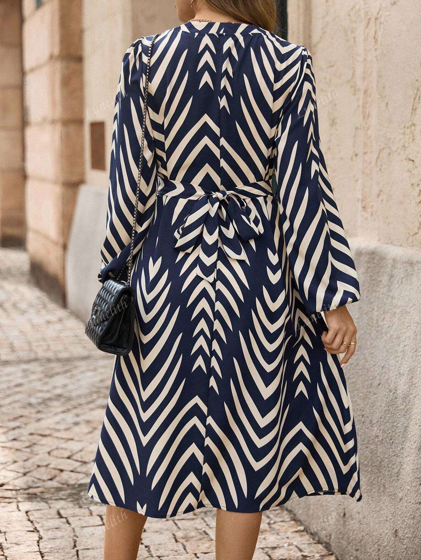 Stylish Geometric Pattern Dress image 2