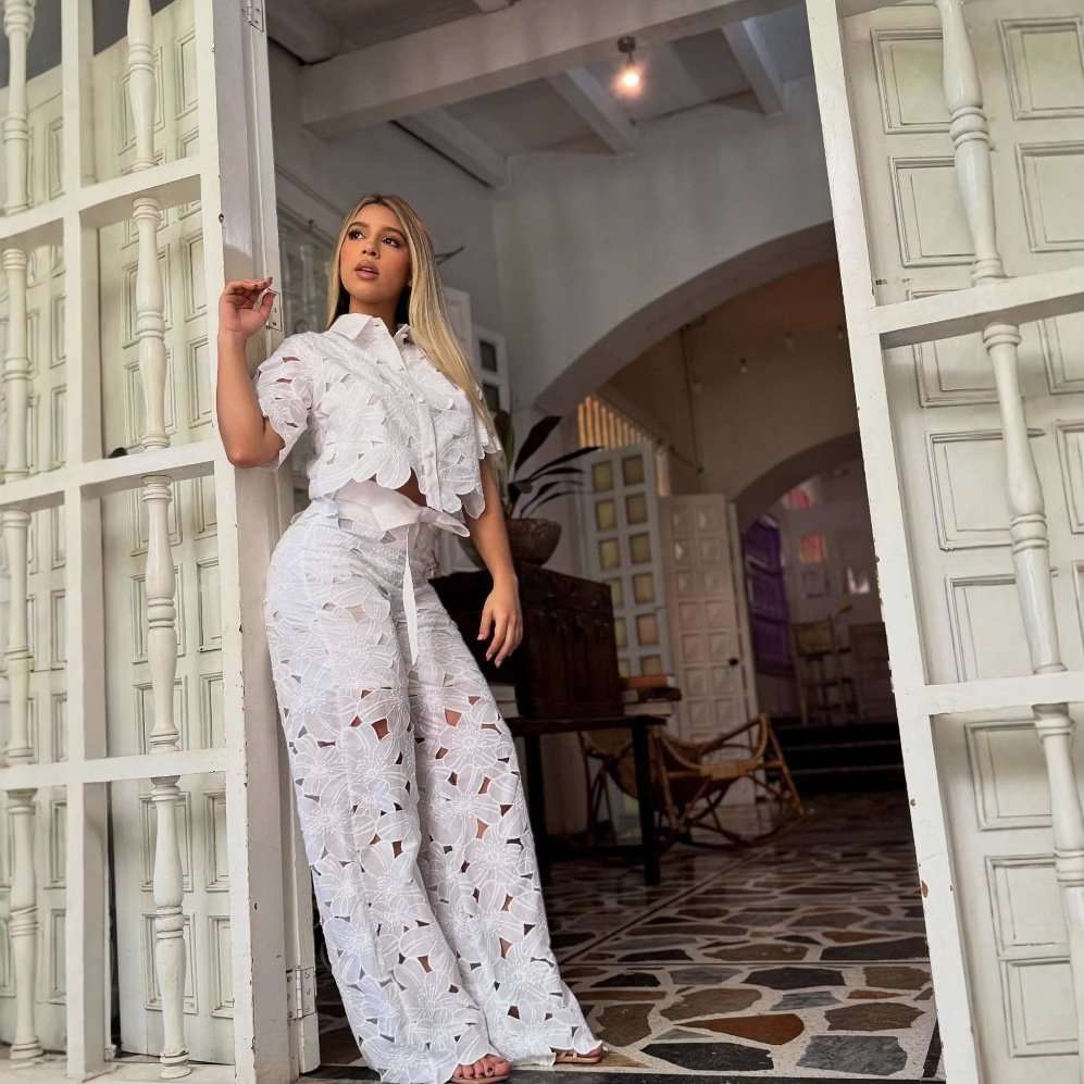 Elegant Floral Pattern Crochet Two-Piece Set image 4