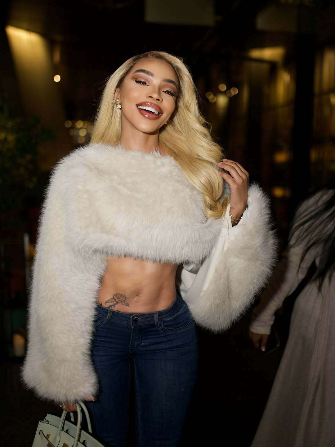 Luxurious Faux Fur Jacket - M, Light Beige image