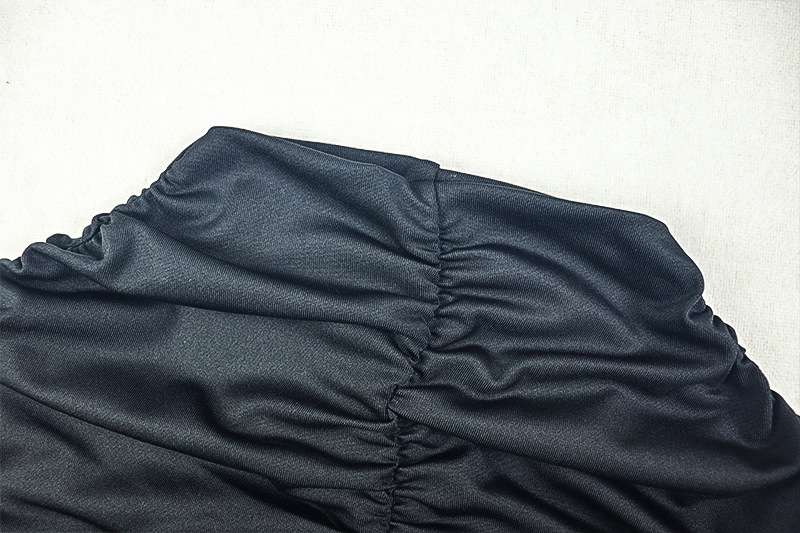 Elegant Black Evening Gown image 5