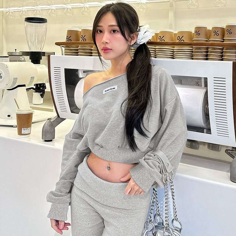 Relaxed Fit Crop Top image 4