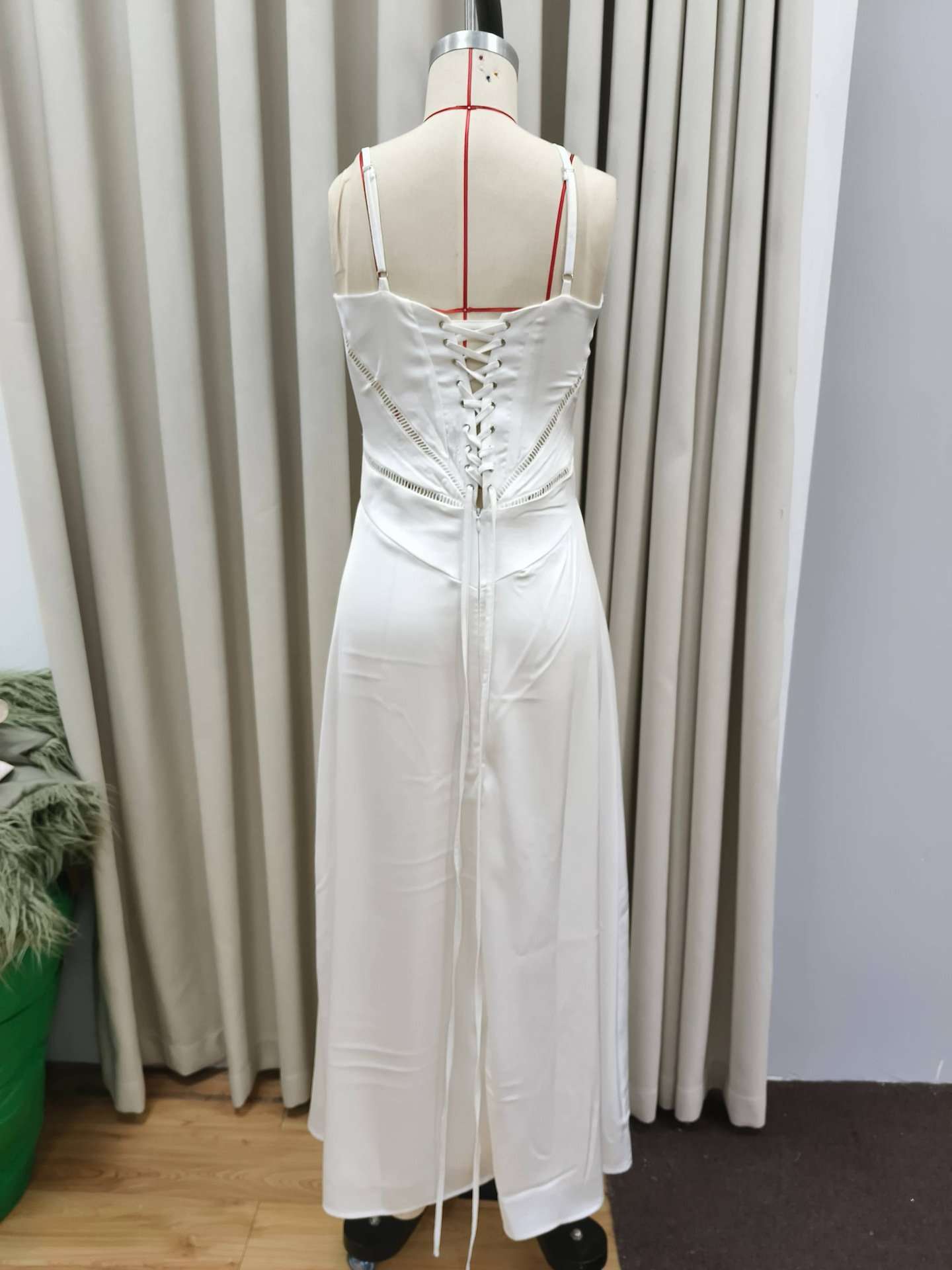 Elegant White Maxi Dress image 4
