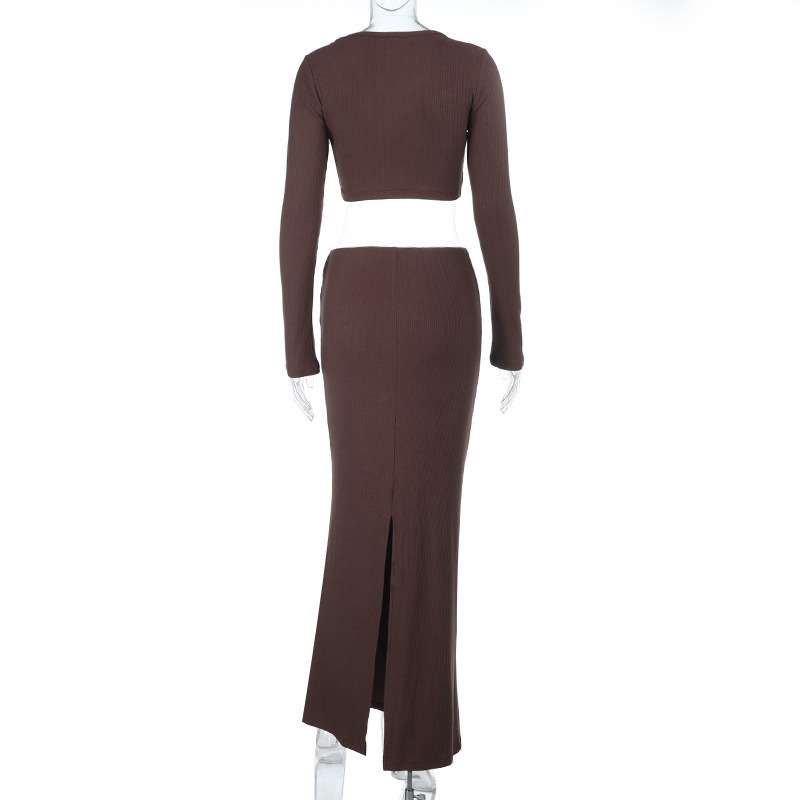 Knit Set with Crop Top & High-Waisted Skirt image 3