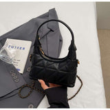 حقيبة كتف صغيرة مبطنة