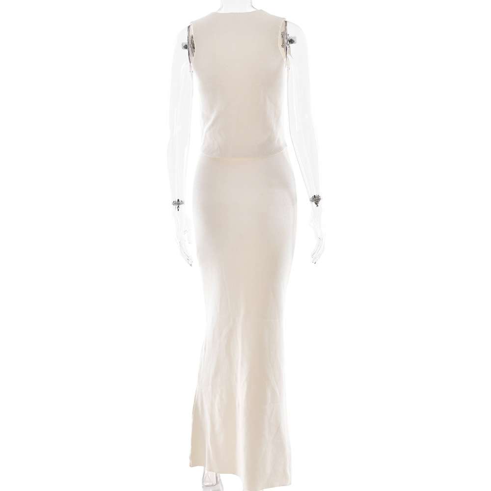 Two-Piece Outfit with Gold Accent image 2