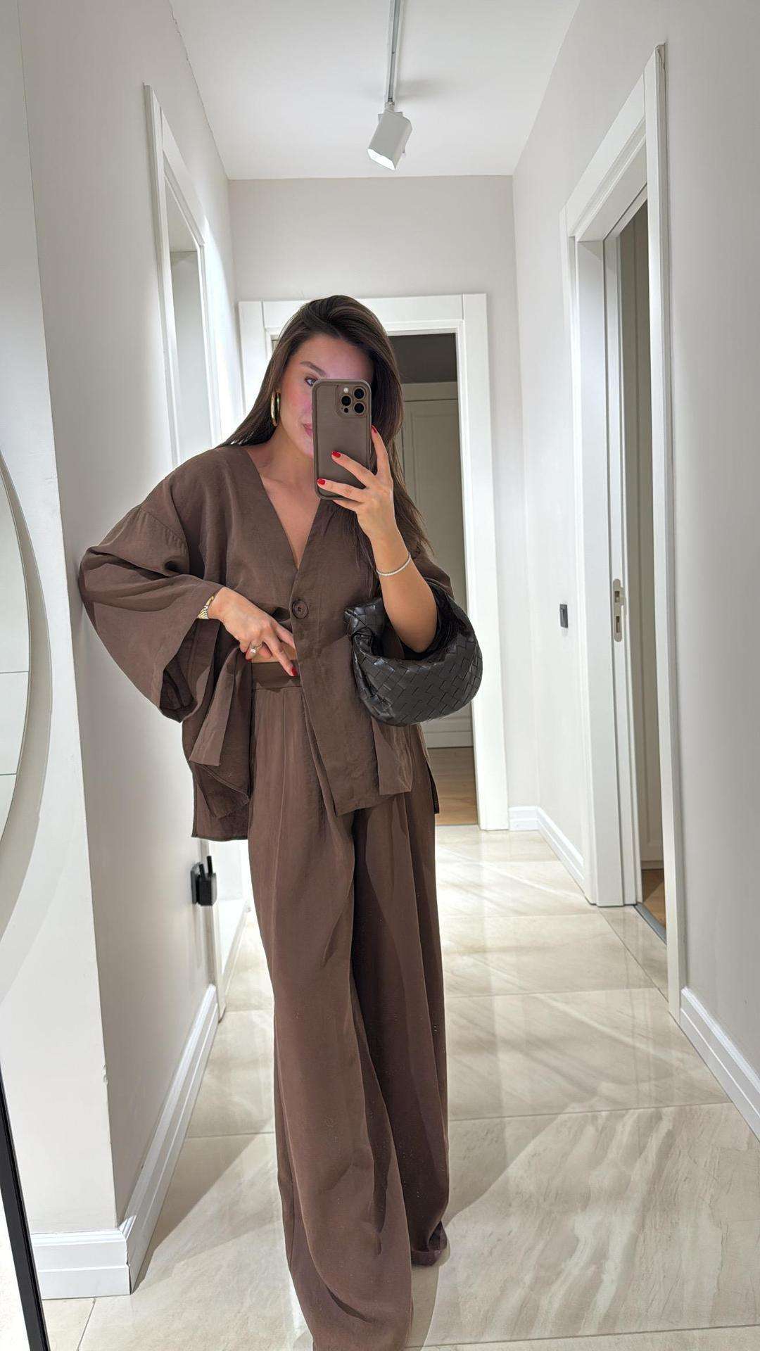 Chic Casual Asymmetrical Cropped Top & Pants - M, Brown image