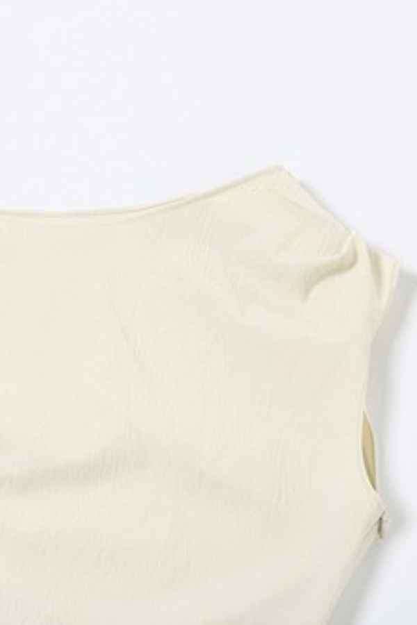 Sexy One Shoulder Asymmetric Cut Sleeveless Fashion Top image 7