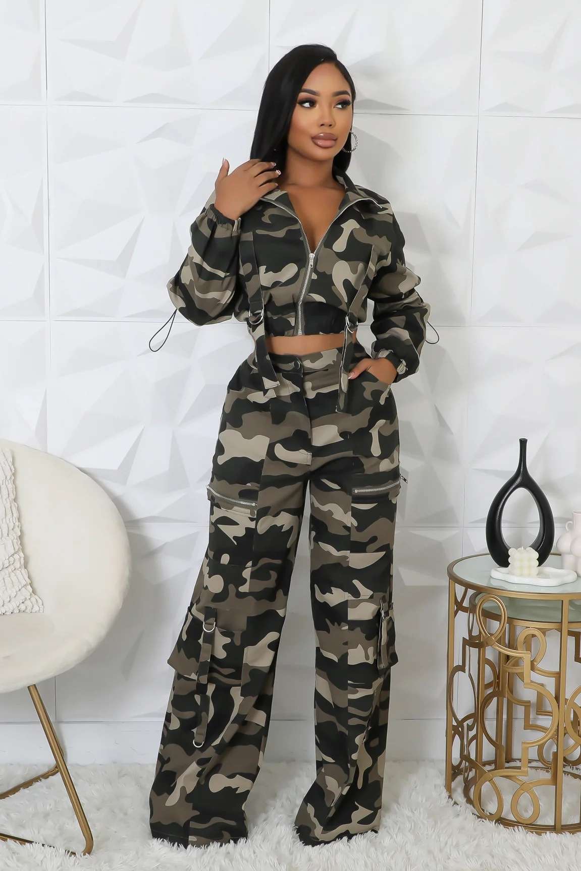 Casual Camo Cropped Sweatshirts and Cargo Pants Sets image 2