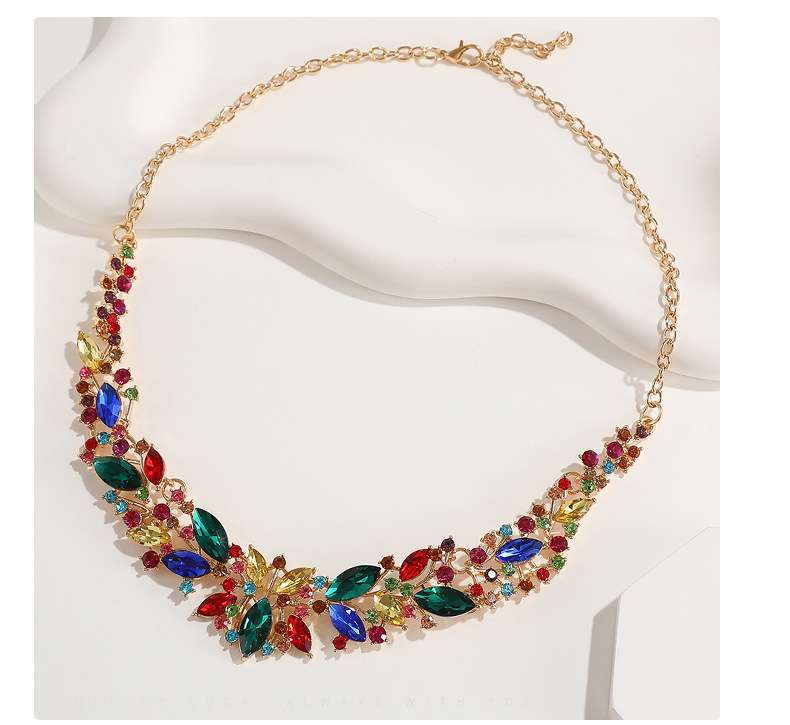 Emerald Statement Necklace with Gold Accents image 2