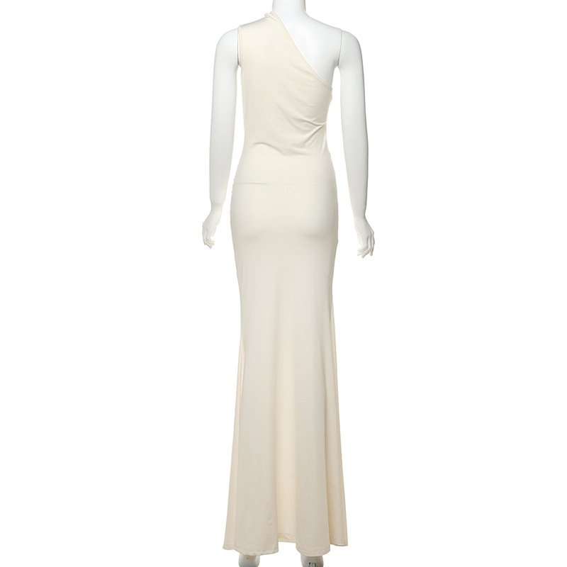 Luxe One-Shoulder Gown with Elegant Draping image 3