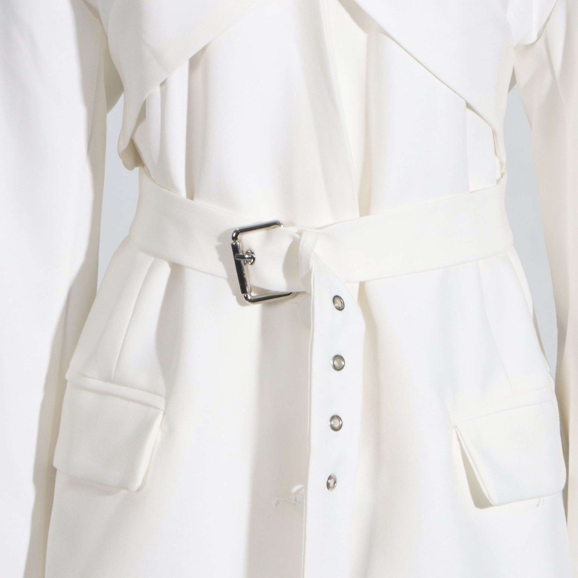 Cross Collar Long Sleeved Blazer image 8