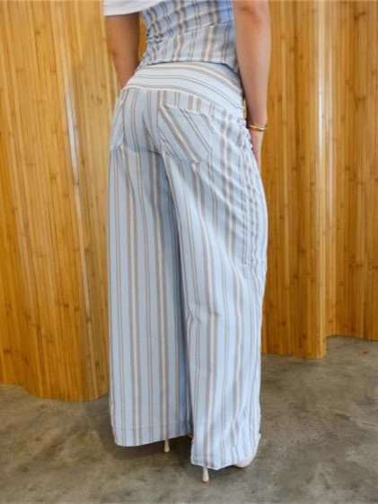 Elegant Wide-Leg Striped Pants image 5