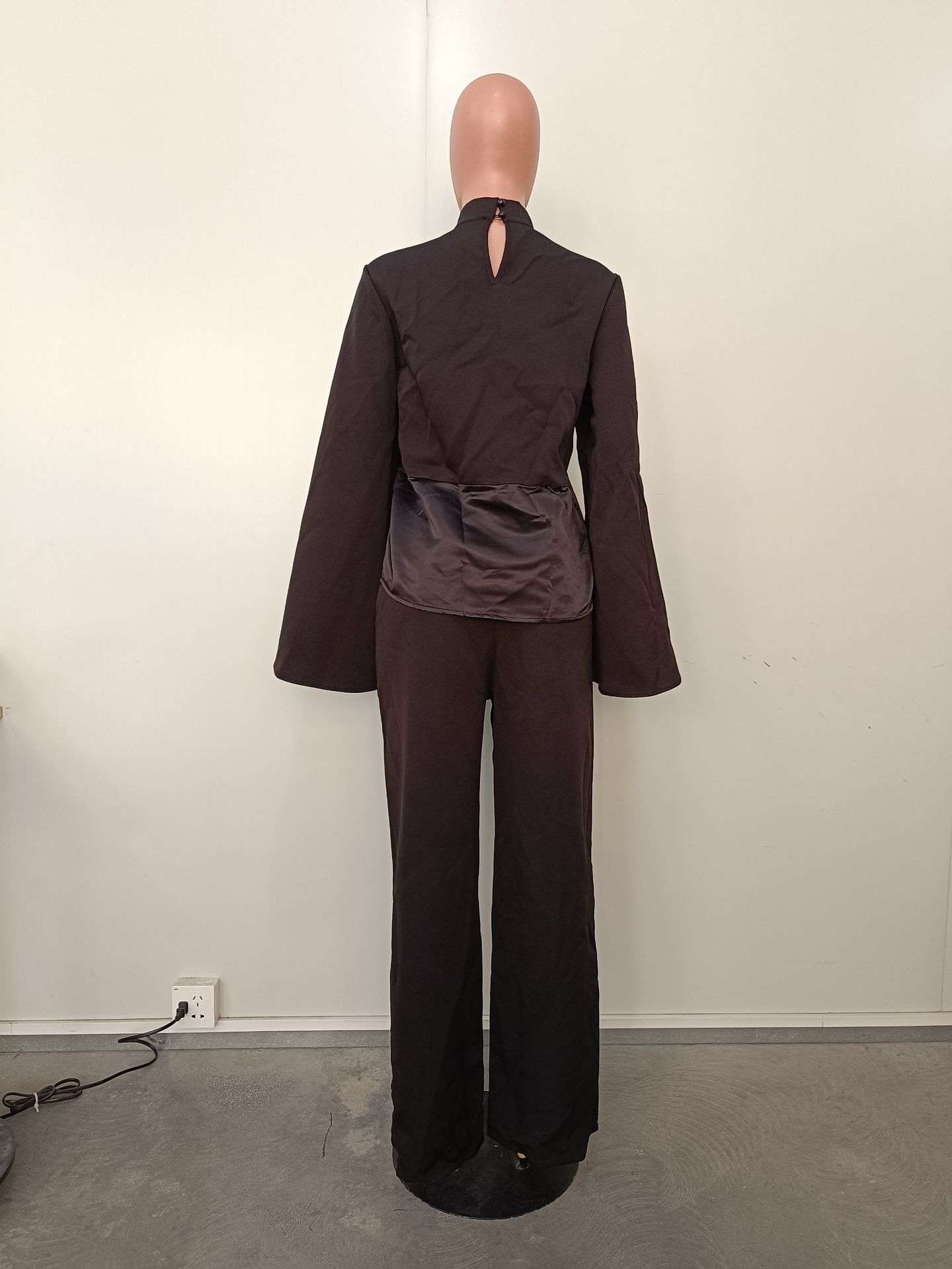 Elegant Trumpet Sleeve Top and Pants Set image 4