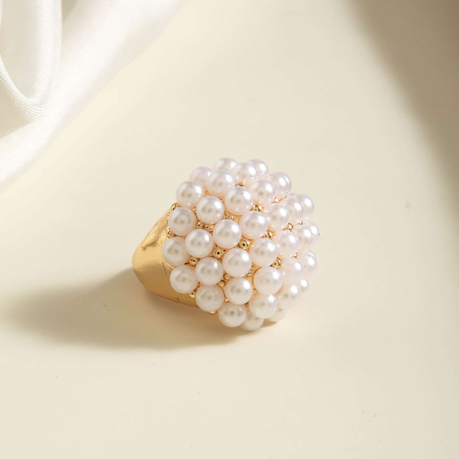 Pearl Cluster Ring image 3