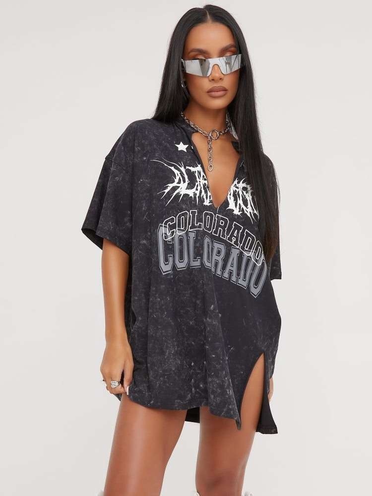 Vintage Graphic T-Shirt with Side Slit - L, Black image