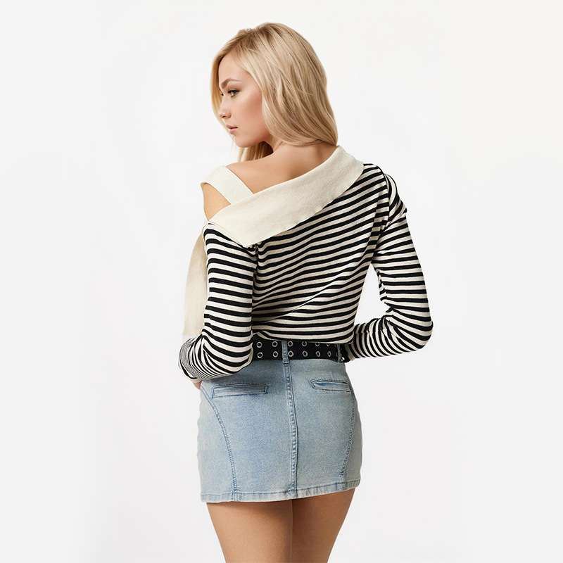 Colour Block Knit Pullover image 1