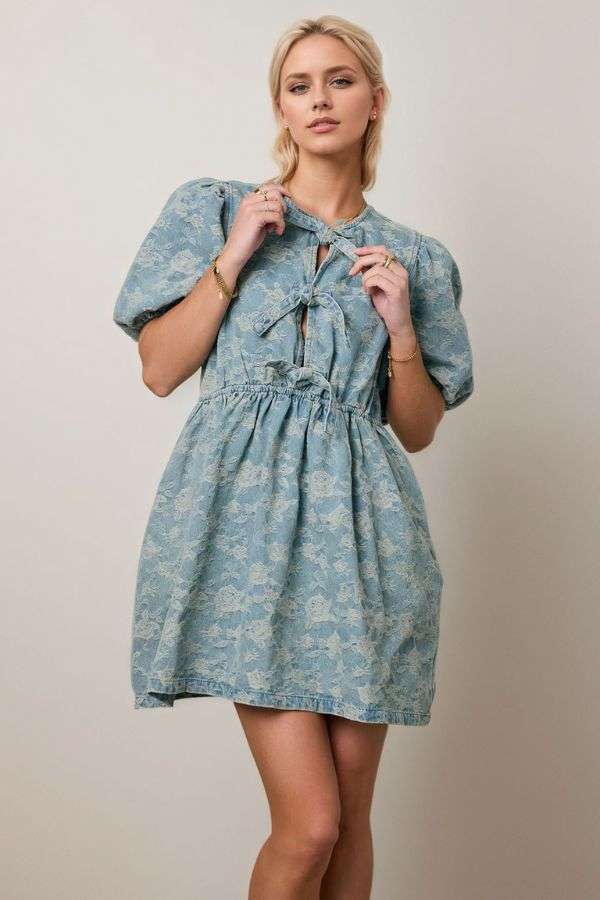 Floral Pattern Short Sleeve Dress with Bow Detail image 0