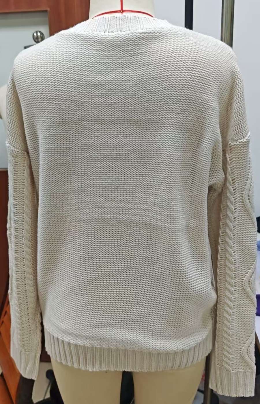 Cozy Cable Knit Pattern Sweater image 5