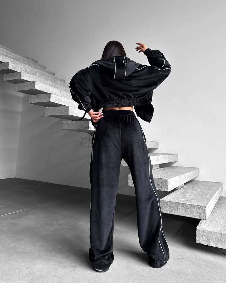 Oversized Urban Black Tracksuit image 2