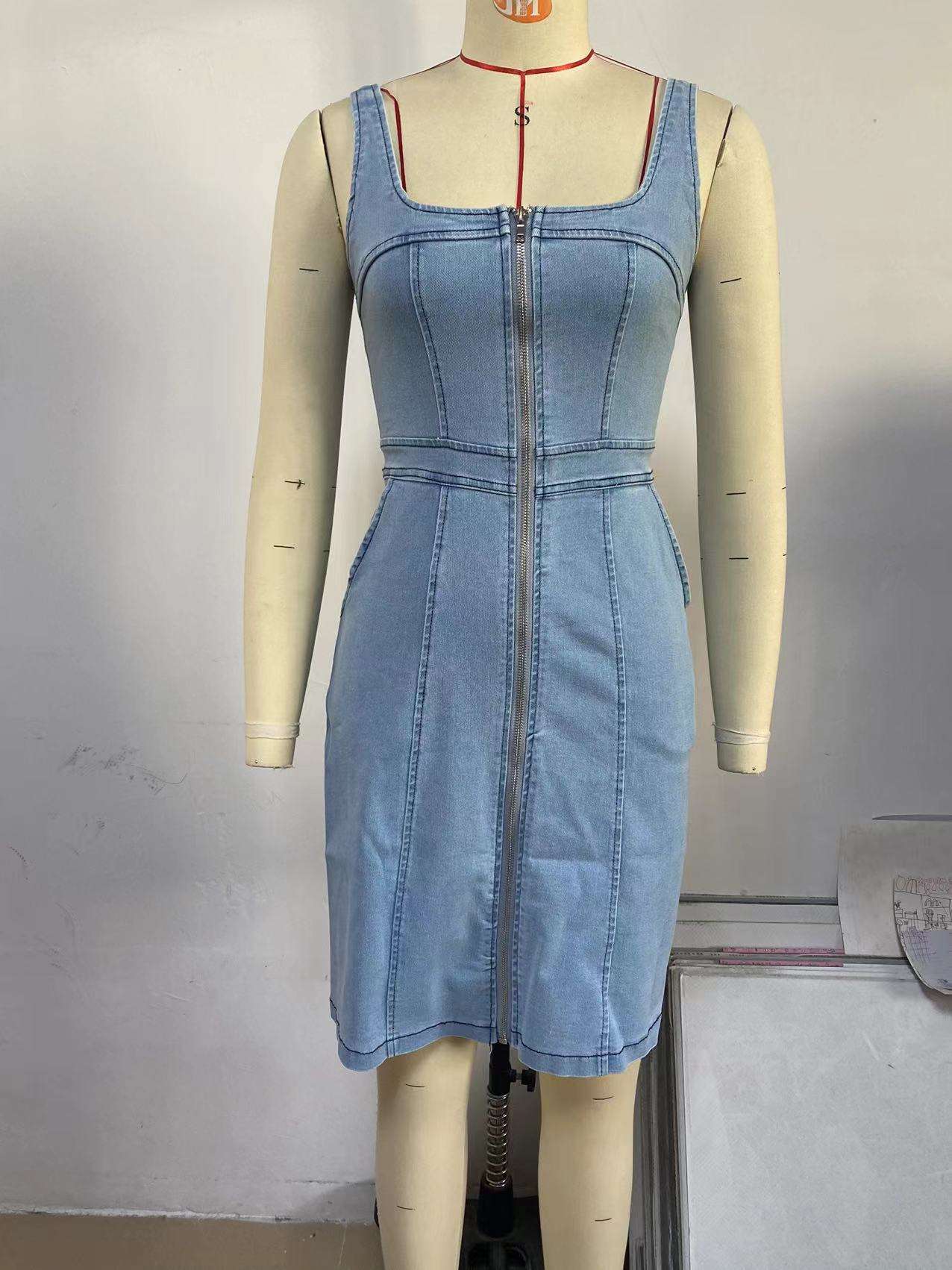 Front-Zip Sleeveless Denim Mini Dress image 3