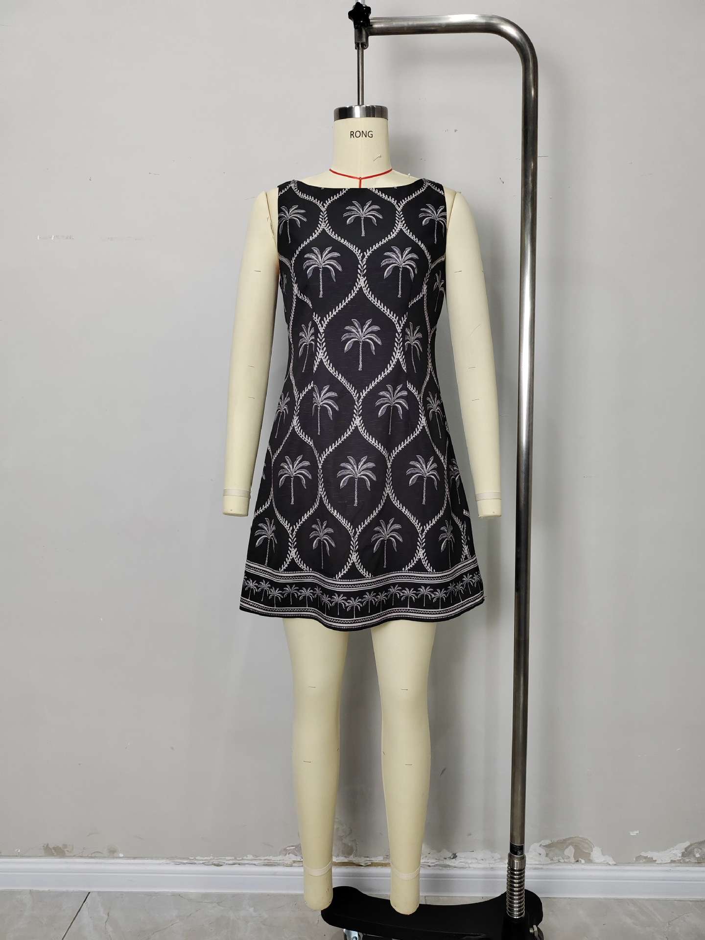 Palm Tree Embroidered Dress image 3