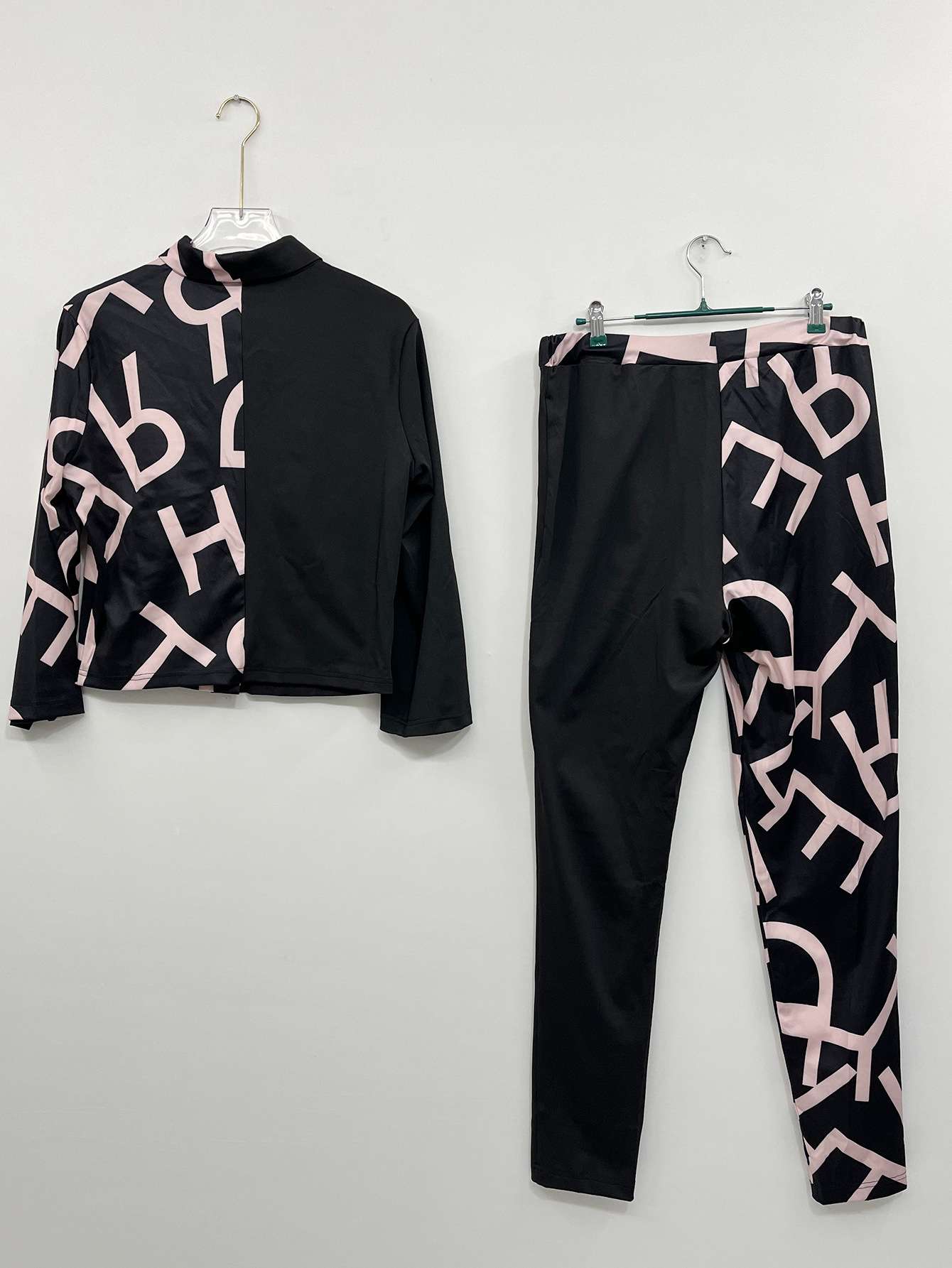 Color Contrast Letter Print Sets image 2