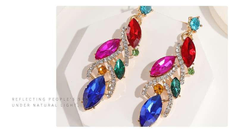 Crystal Leaf Necklace & Earring Set image 3