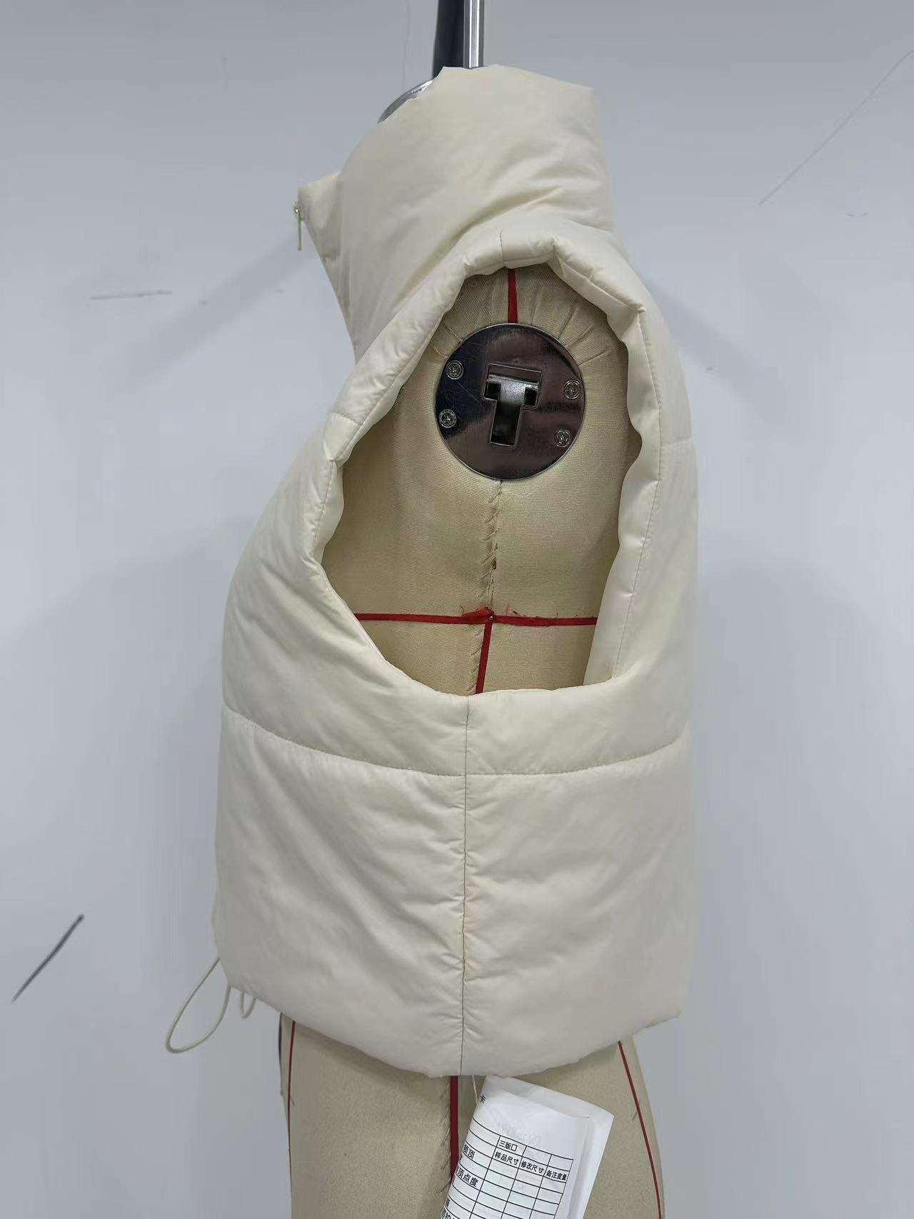 Padded Sleeveless Vest image 8