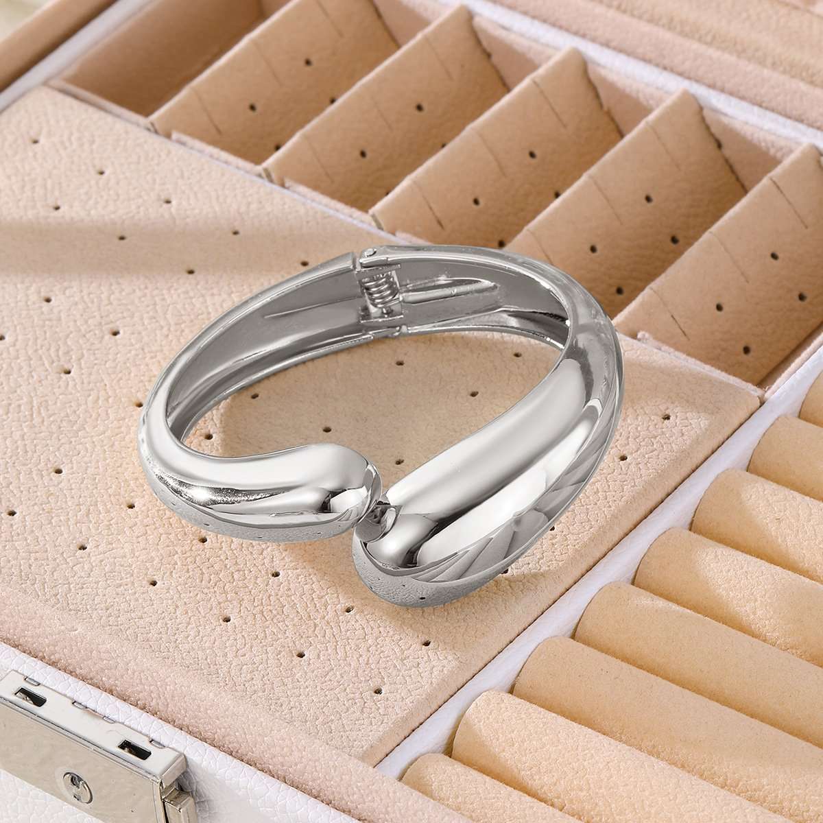 Thick Hinged Cuff Bangle Bracelet image 4