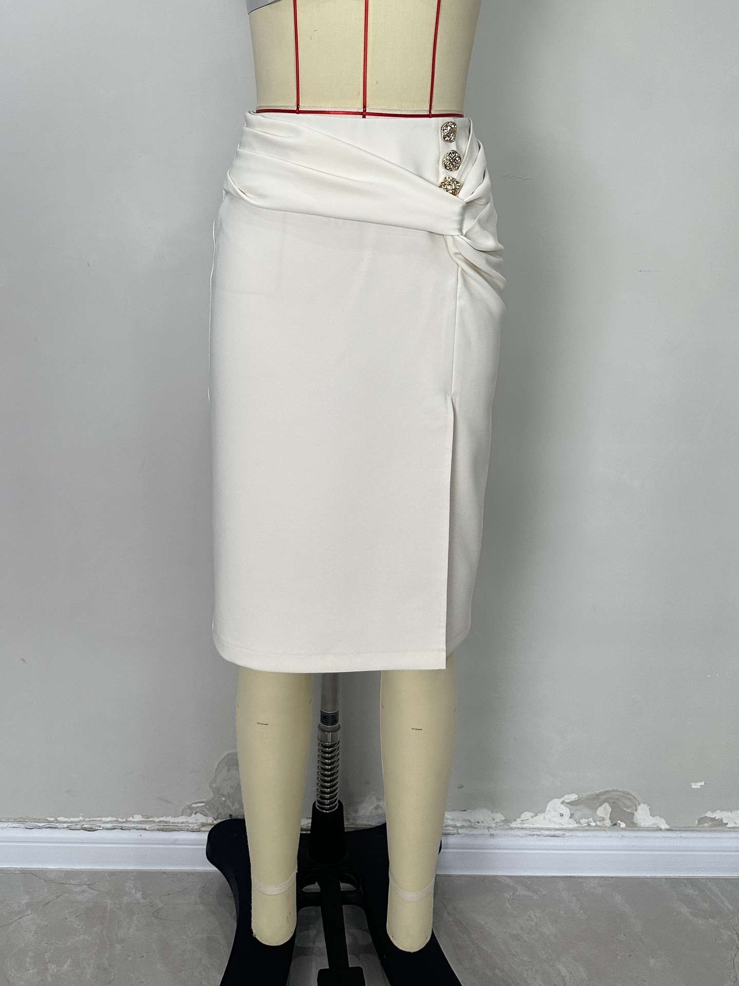 High-Slit Midi Skirt with Button Details image 4