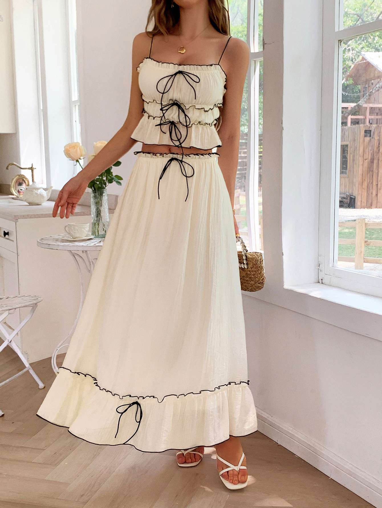 Two-Piece Summer Outfit with Ruffled Details - L, Beige image