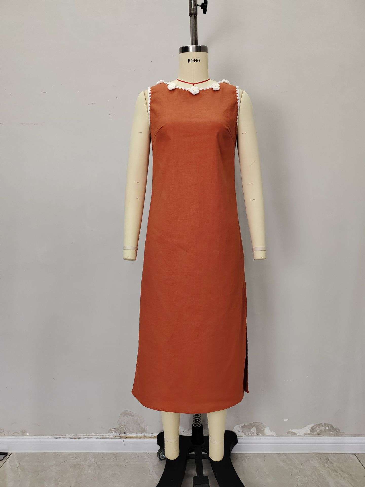 Elegant Sleeveless Maxi Dress image 4