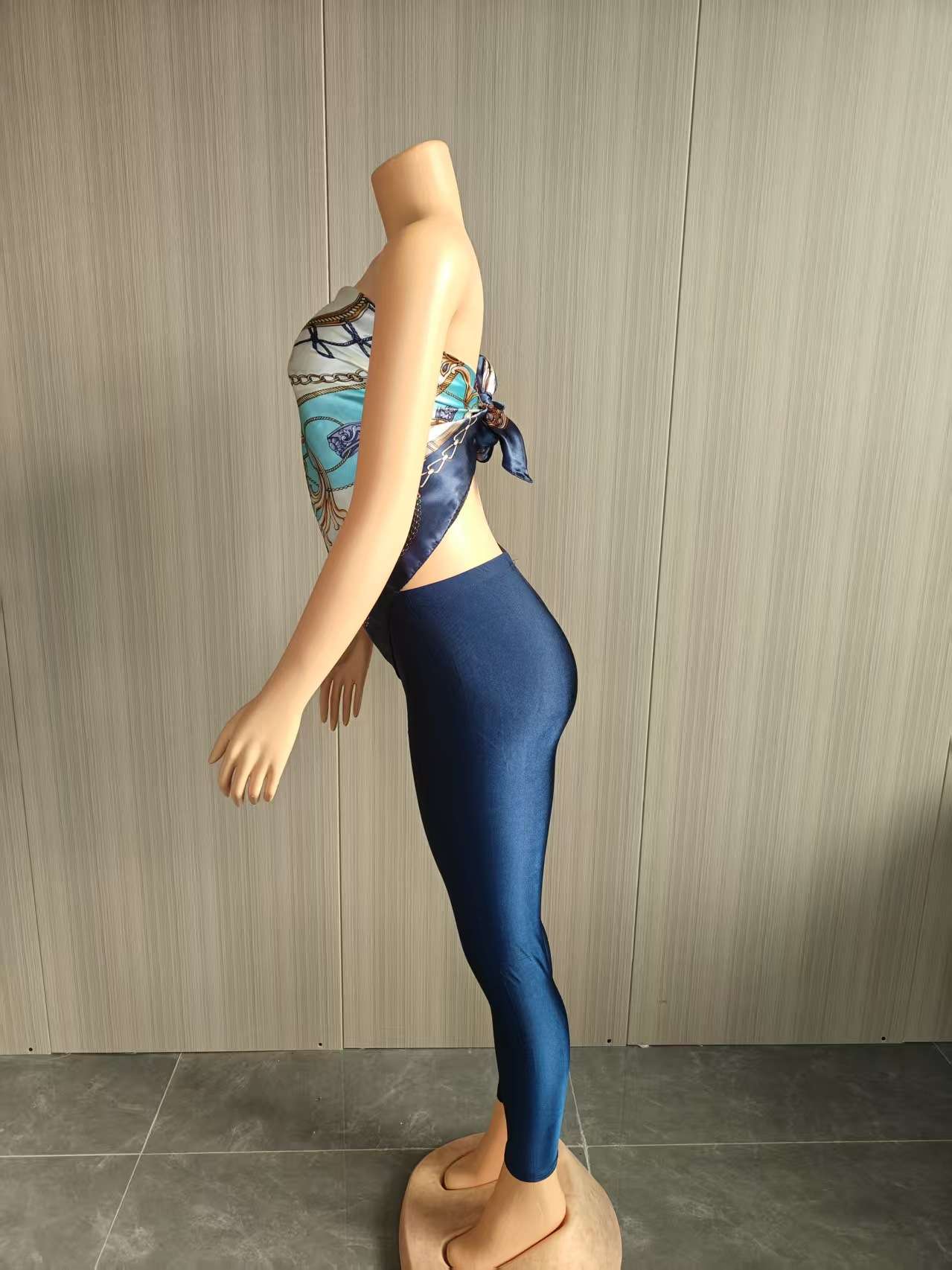 Strapless Top with Navy Leggings image 4