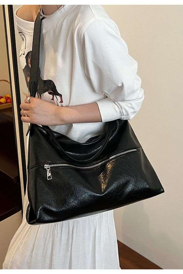 PU Shoulder Bag with Zipper Detail image 0