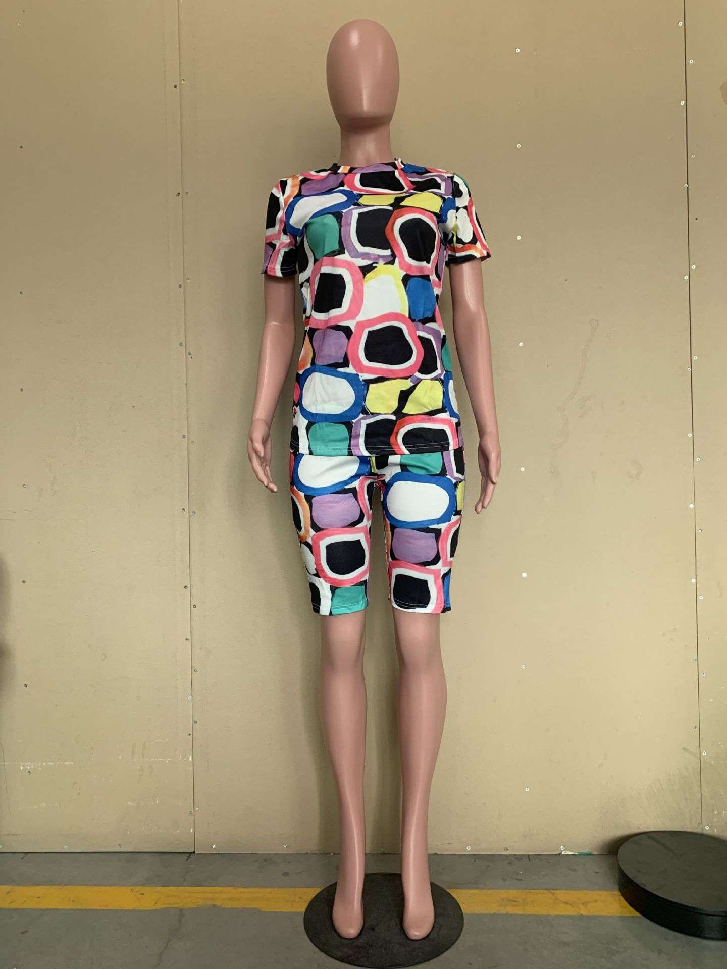 Colorful Geometric Print Two-Piece Set image 2