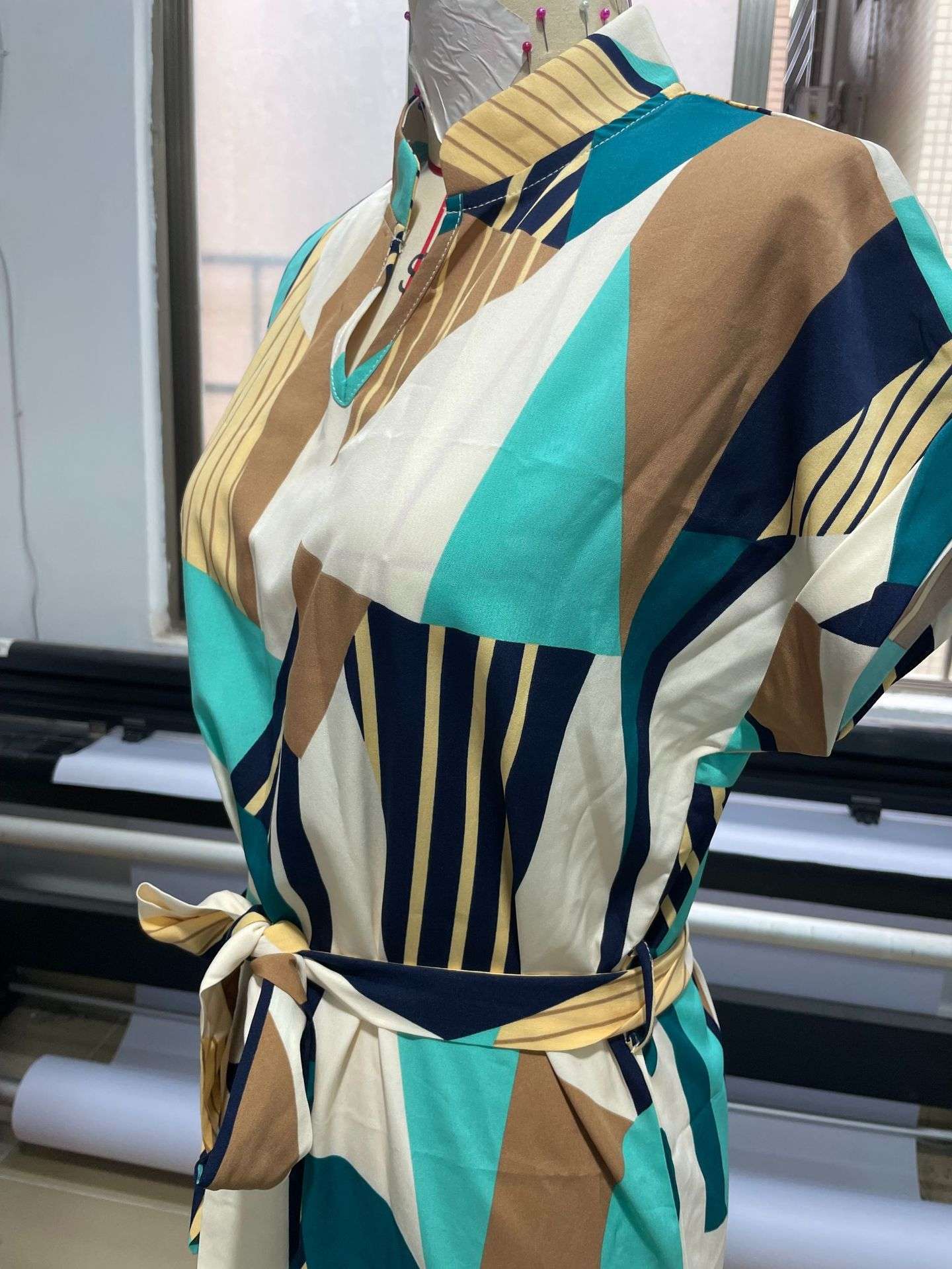 Abstract Geometric Print Midi Dress image 4