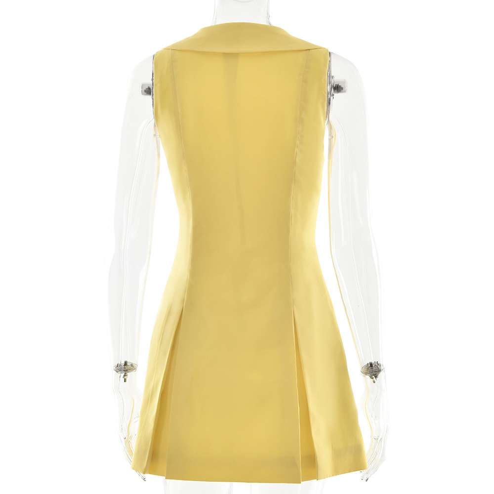 Sleeveless Dress with Button Details image 3