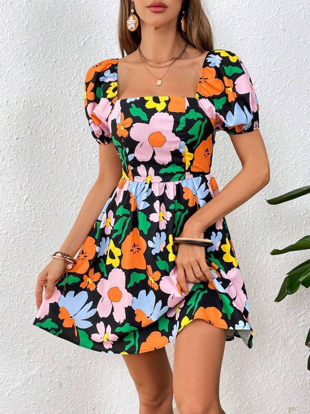 Floral Square Neck Dress with Puffed Sleeves - L, Green image